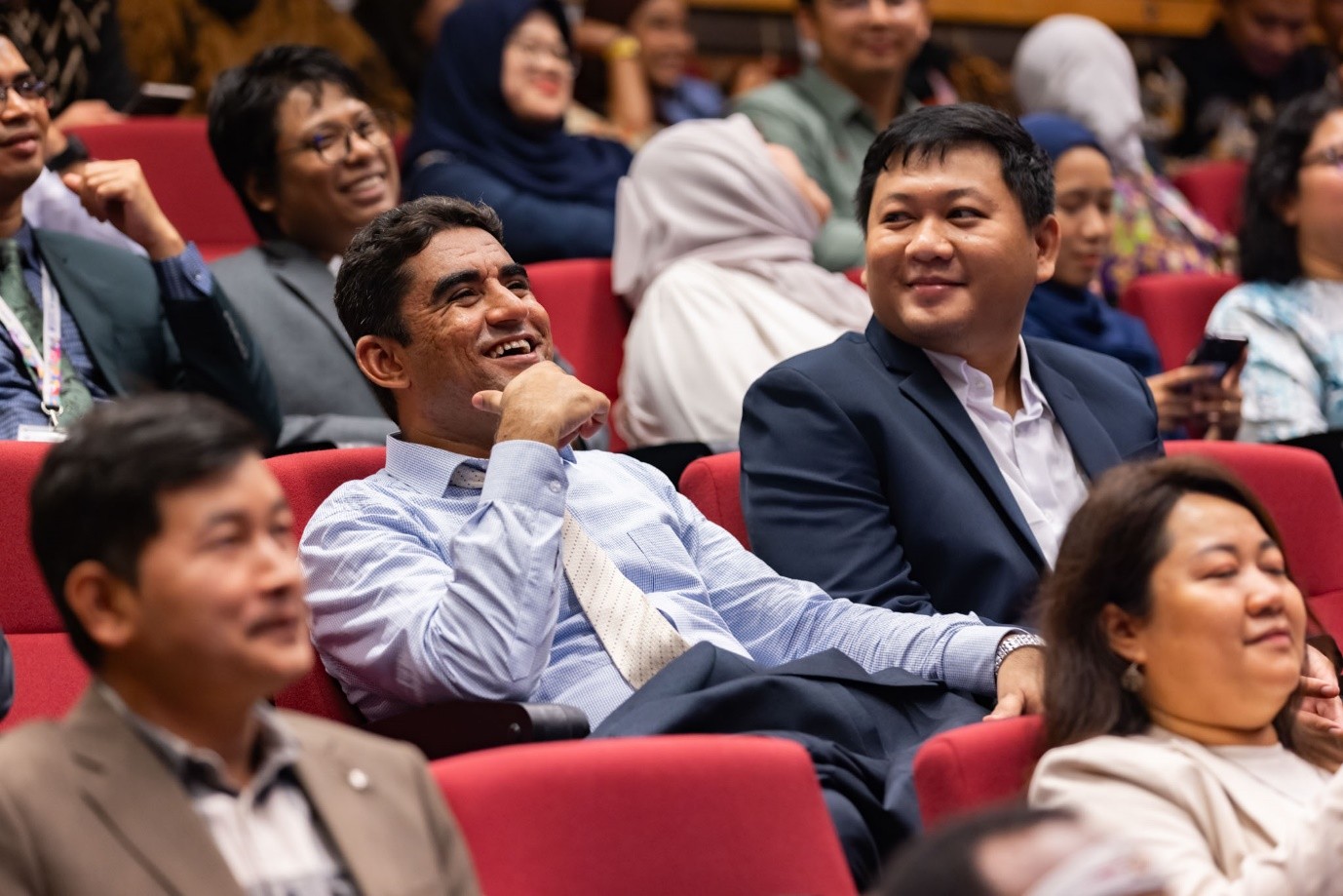 IAP students at UQ listening to a range of speakers in a lecture hall