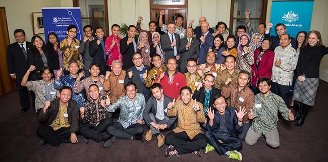 Awardees at Old Parliament House with His Excellency, Ambassador Nadjib Riphat Kesoema; Mr Ian McPhee AO PSM Bintang Jasa Utama; and Ms Christine Shannon (Director, Indonesia Economic & Trade Section DFAT) and other guests