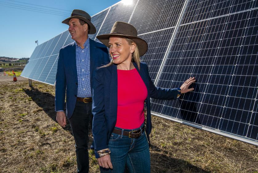 Qld Minister for Natural Resources, Mines and Energy Anthony Lynham and Former Minister for State Development, Tourism and innovation Kate Jones.