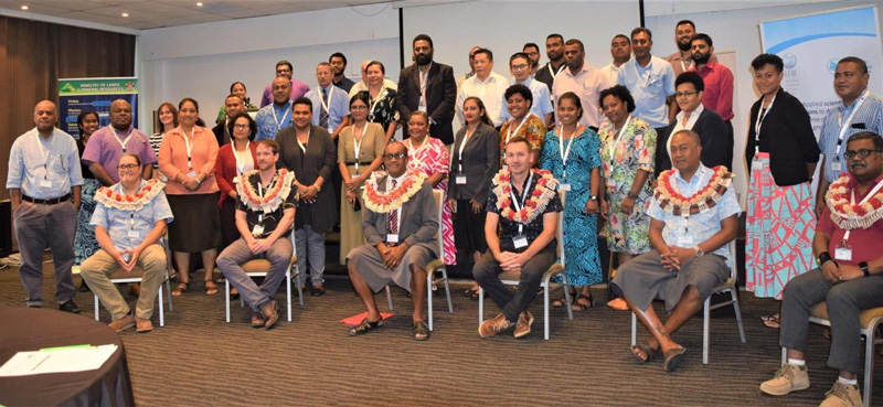   Hon. Jone Usamate (centre-left), Fiji’s Minister for Lands and Resources, opens the workshop on low-carbon cement adoption in the Pacific, 9 May 2022, in Suva, Fiji, with Prof. Daniel Franks (UQ; centre-right), Dr Paul Rogers (UQ; far left), Gary Lee (Pacific Community; second-left), Isikeli Valemei (UNDP; second right), Soumen Maity (TARA; far right). 