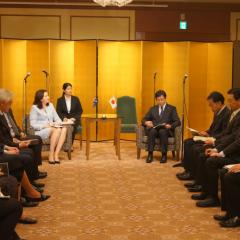 Premier delegation 