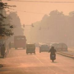 haze pollution over city streets 
