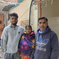 Amritesh Kumar Maurya with his parents