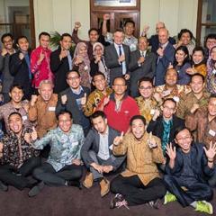 Awardees at Old Parliament House with His Excellency, Ambassador Nadjib Riphat Kesoema; Mr Ian McPhee AO PSM Bintang Jasa Utama; and Ms Christine Shannon (Director, Indonesia Economic & Trade Section DFAT) and other guests